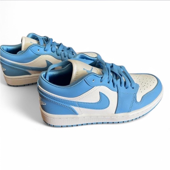 Air Jordan University Blue Dunks Low - Picture 4 of 5